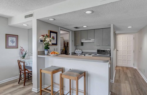 Sawgrass Condo | Summer Place Bliss condo near beach w/pvt patio