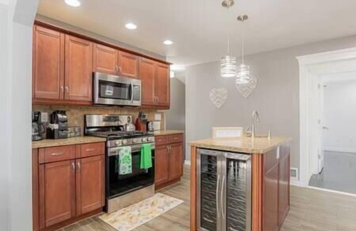 Walker Valley House | Summer Retreat 8BR on 6 Acres of Land