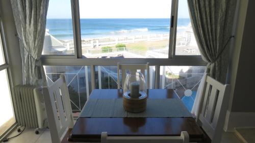 Pollok Beach Apartment | Summerseas 58