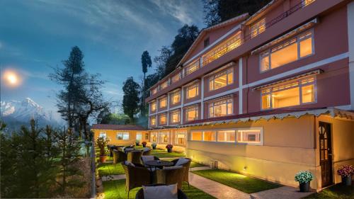 Darjeeling Resort | Summit Oakden Resort & Spa Mall Road