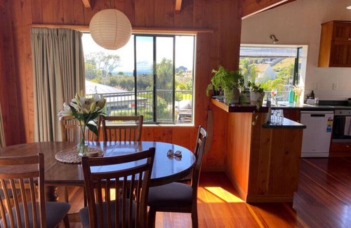 Kaiteriteri House | Sun ,Sea 3 Bedroom Holiday Home