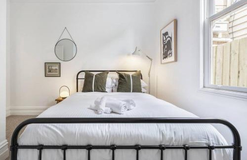 Richmond House | Sun-Soaked Luxury Terrace Minutes from the MCG