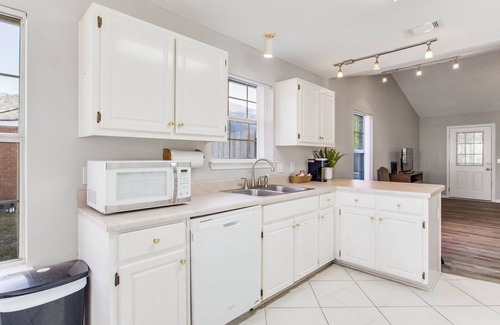 Milton House | Sun Valley - 🐶 Dog Friendly, close to I-10