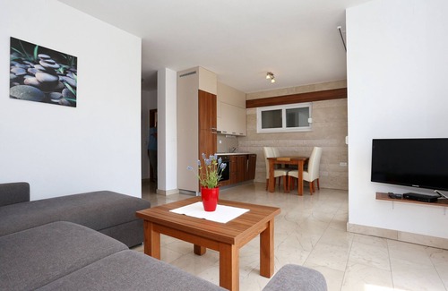 Kozino Apartment | Sunadria Apartments B3