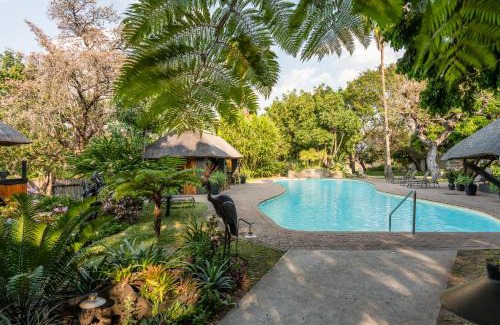Thorny Bush Game Reserve Cabin | Sunbirds Oasis Lodge