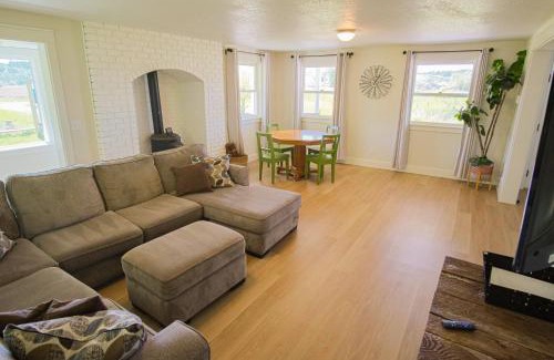 Bonney Lake House | Sundance Countryside Retreat