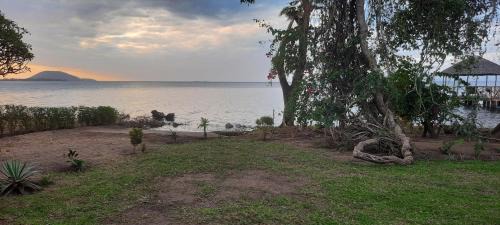 Mangochi House | Sungeni Cottage @ Lake Malawi