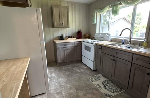 Mount Nebo House | Sunkist Wall at Blossom Hill Cottages, 2 BR, beautiful cottage, close to it all!