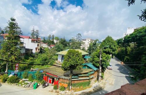 Sa Pa Bed & Breakfast | Sunlit Homestay & Travel Sapa