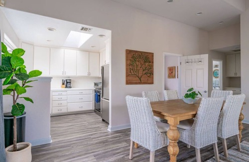 Village of La Jolla House | Sunlit La Jolla Village Gem with Peak Ocean Views!