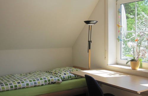 Regensburg Apartment | Sunny apartment (99 sqm) with balcony for up to 5 people