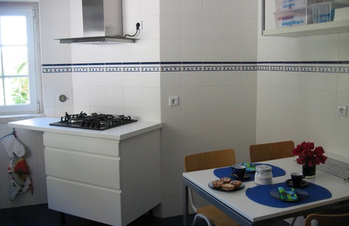 Loures Apartment | Sunny apartment with priv. Pool, Greater Lisbon. Familyfriendly.