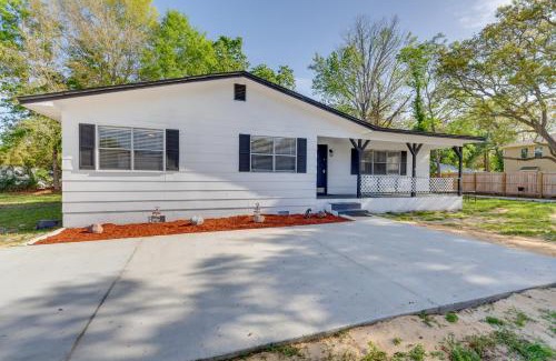 Wright House | Sunny Fort Walton Beach Vacation Rental with Yard!