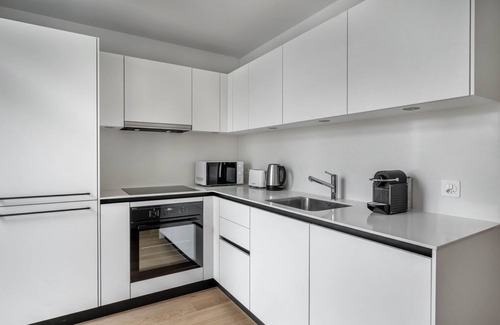 Gundeldingen Apartment | Sunny Gundeldingen 3 Room w/Storage, nr Basel Main Stn, by Blueground