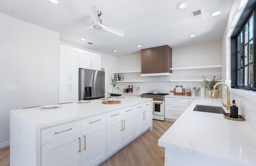 Crescenta Highlands Bed & Breakfast | Sunny Home W View in Tujunga near Universal Studio
