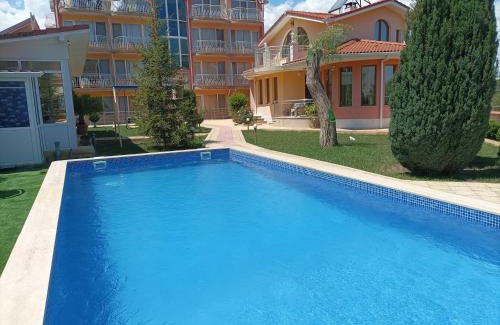 Kranevo House | Sunny House Apartments & Pool