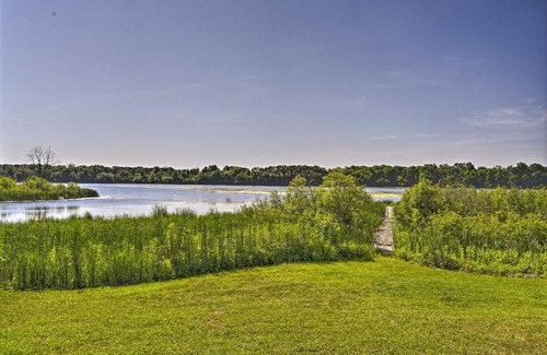 Montello Apartment | Sunny Lakefront Retreat Boat, Fish and Hike!