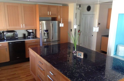 Peaks Island House | Sunny, modern, family home w large yard. Summer on beautiful Peaks Island!