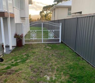 Shellharbour House | Sunny Rose