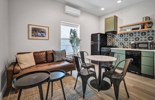 Vista Apartment | Sunny SoCal Getaway | Close to Beaches & Legoland