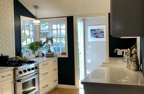 Upper Rockridge House | Sunny, Spacious, Charming Home in Great Area - See Description for Reviews
