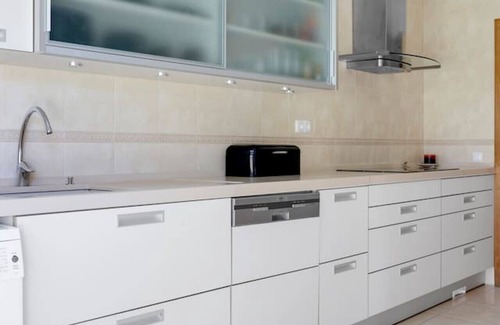 Lagoa de Albufeira Villa | Sunny Villa in Lagoa de Albufeira - private pool!