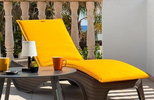 Pyla Villa | Sunny Villa with Hot Tub, Garden and 2 Bedrooms, 5 Minutes to the Beach