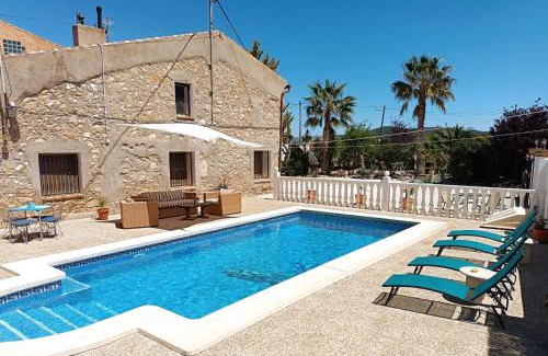 Chinorlet Bed & Breakfast | Sunny Vista