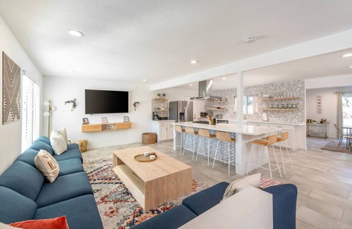 Desert Park Estates House | Sunny Vista | Pool + Spa w/Mountain Views