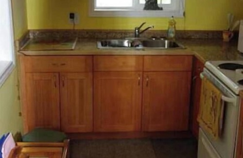 Tappen Cabin | Sunnybrae Cottage & Retreat Centre