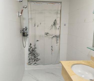 Sifang District Apartment | Sunnycove Homestay