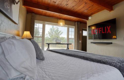 Hot Springs House | Sunrise Cabin at Highland Meadows