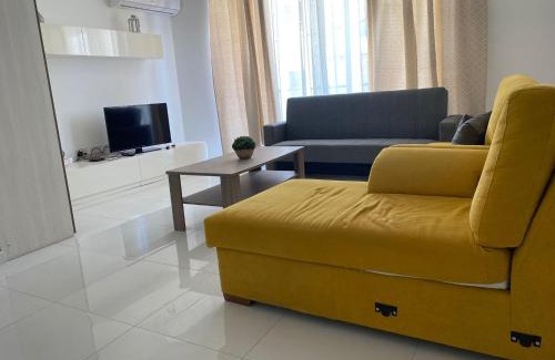Bellavista Apartment | Sunrise Court