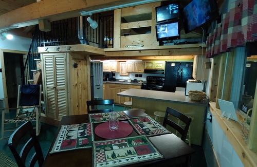 Richfield Springs House | Sunrise Lodge at Mt. Waiontha: An Outdoor Experience