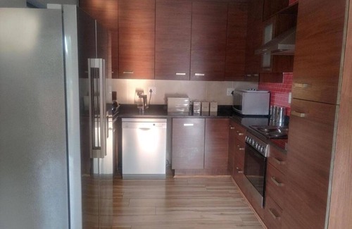 Krugersdorp Villa | Sunrise Mountain Views