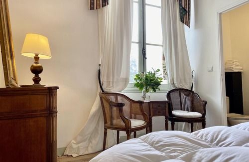 Tierce Other | Sunrise Room in Château with breakfast