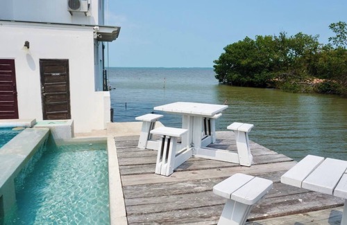 Belize City Apartment | Sunrise Sea View 2-bed Studio w Pool & Deck, 1stFl