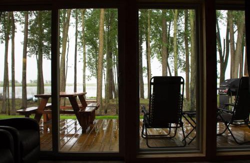 Au Gres House | Sunrise Shore