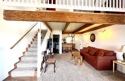 Ahwahnee Cabin | Sunrise Suite - Sierra Mountain Lodge