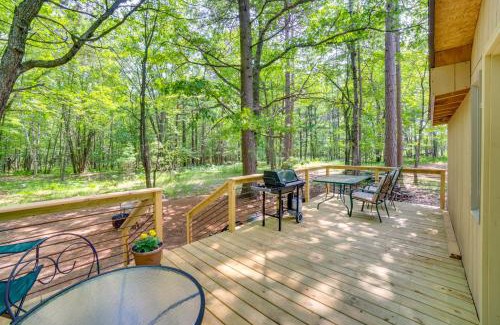 Marquette House | Sunroom, Deck and Grills Marquette Cottage!