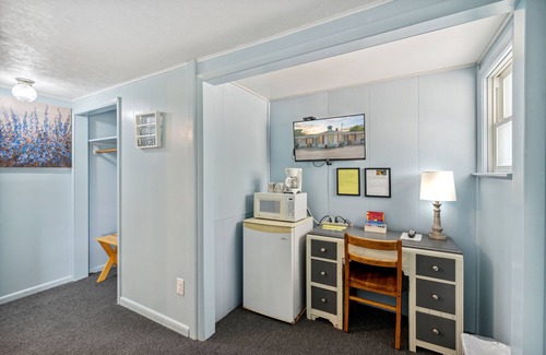 Hudson Hotel | Sunset Acres Motel