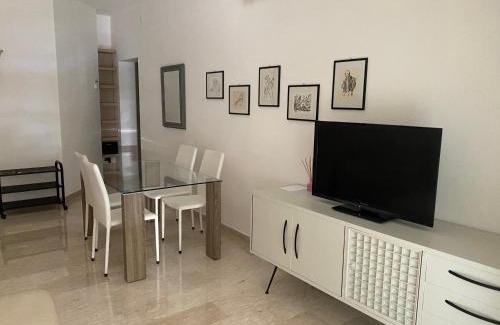Taranto Apartment | Sunset Apartments