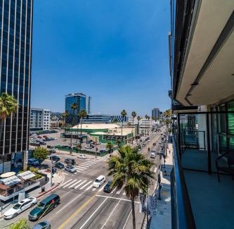 Hollywood Apartment | Sunset Blvd Studio Apt in the Heart of Hollywood