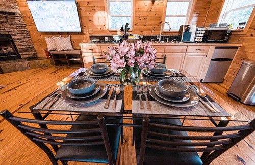 Belgrade Ski Chalet | Sunset Chalet Lakefront Hot Tub Game Room