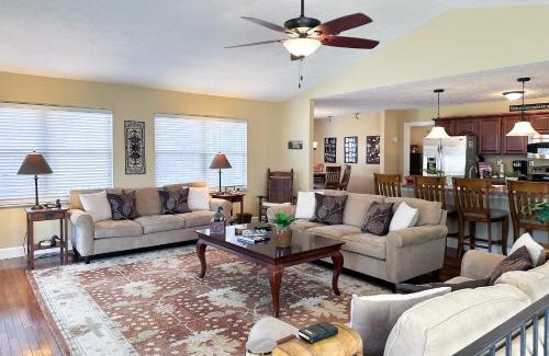 Maynardville House | Sunset Cove