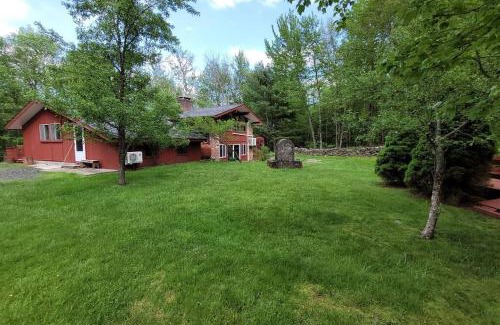 Monticello Villa | Sunset Estate in the Catskills