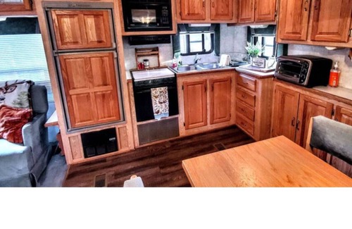 Barnhart House | Sunset Glamper, Inground Pool, Pet friendly!