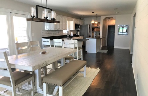 Bass Lake House | Sunset Lake Home-Hot Tub/Bikes/Paddle Board/Kayaks/Fires/Island Raft