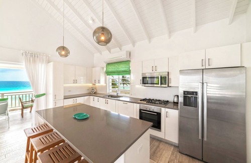 Hastings Apartment | Sunset Nook on the beach FF