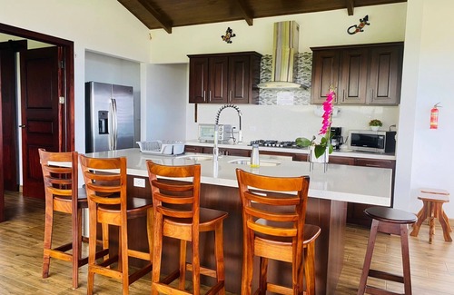 Sierra House | Sunset Paradise House Monteverde: Private Hot Tub with Gulf View